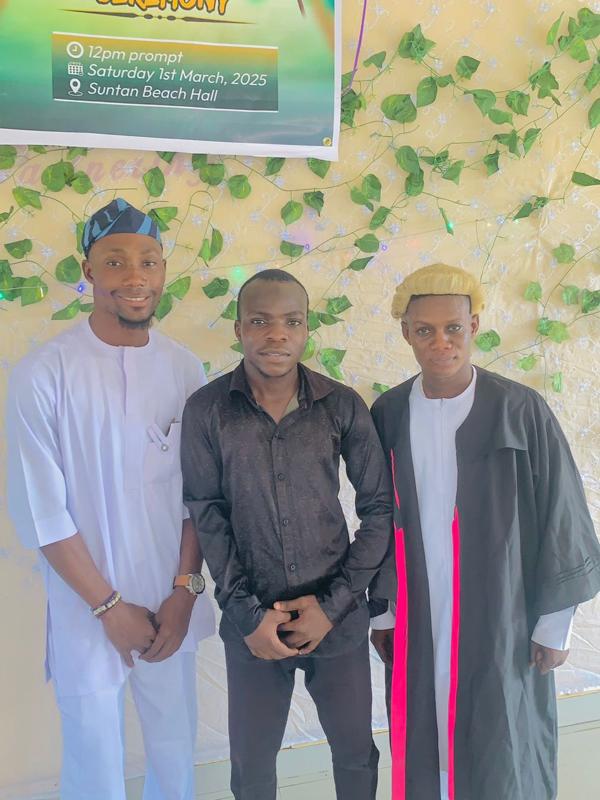 Rt. Hon. Speaker et Emeritus Speaker et President